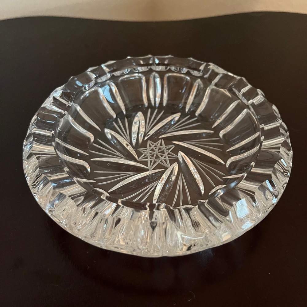 Elegant Brunswick Star Heavy Crystal Ashtray Never Used